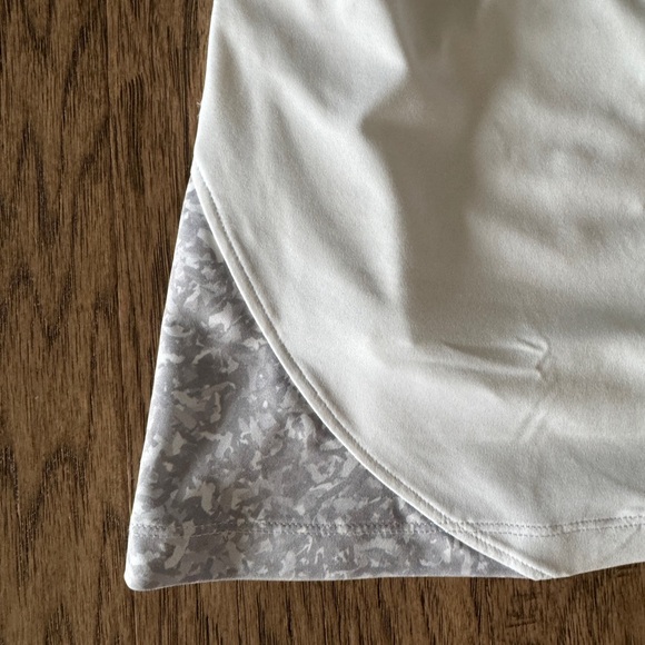 Women's White Golf Skirt - Birdie and Bows - NWT - Size Medium - Athletic Skort - Picture 2 of 6